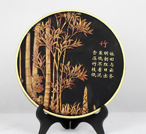【傳統(tǒng)與藝術(shù)的碰撞】金色墨韻 梅蘭竹菊主題圓雕炭藝套裝--送禮有道，見(jiàn)證恩愛(ài)深深與新生活的起點(diǎn)